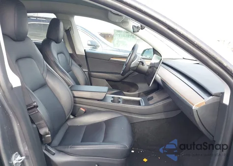 2024 Tesla Model Y Long Range Dual Motor All-Wheel Drive из США, поврежденный, VIN 7SAYGAEE0RF202542